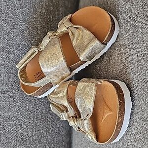 GAP Sandals Size 5T/6T